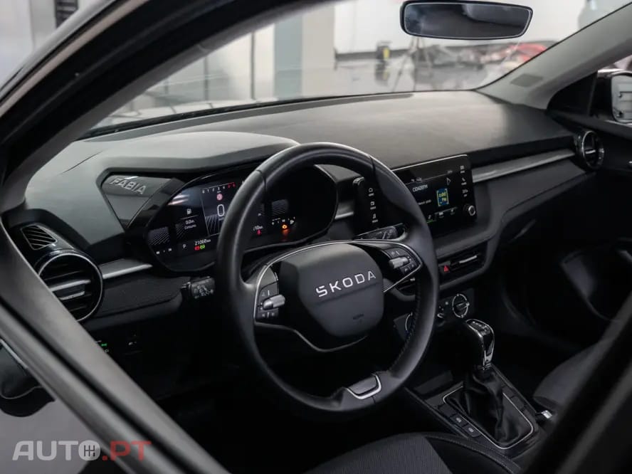 Skoda Fabia 1.0 TSI Selection DSG