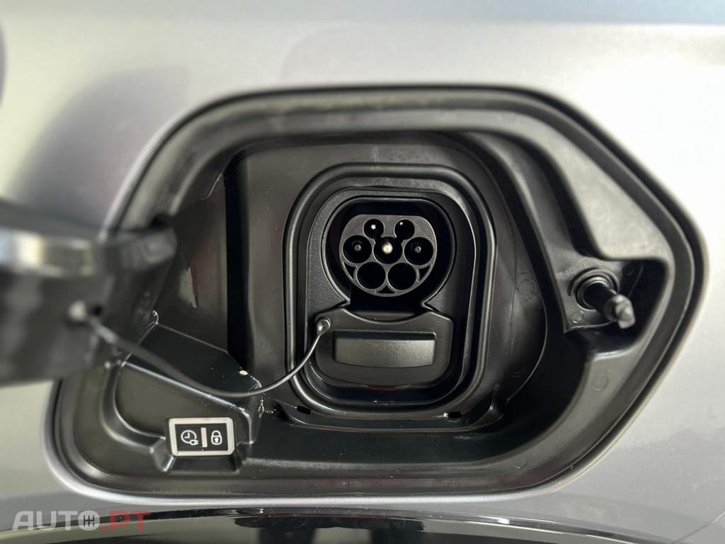 Peugeot 208 Allure Versão Eléctrica