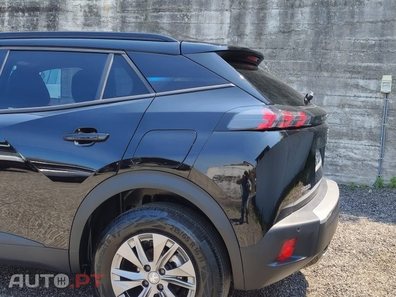 Peugeot 2008 PureTech 130 EAT8 Allure