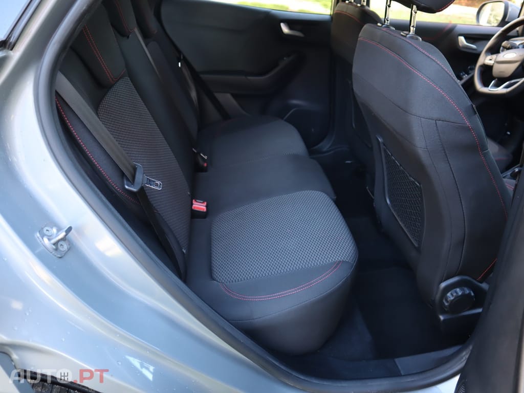 Ford Puma 1.0 EcoBoost MHEV ST-Line