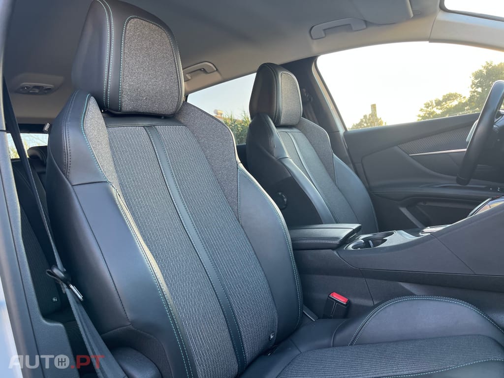 Peugeot 3008 1.5 BlueHDi Allure Pack EAT8