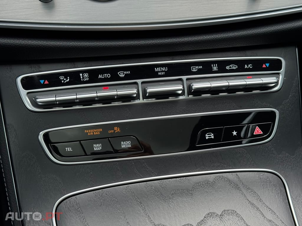 Mercedes-Benz E 300 e AMG Line