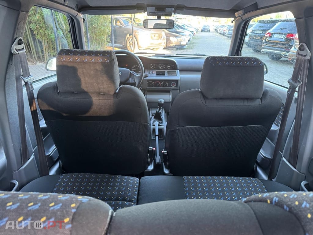 Renault Clio 1.8 16V