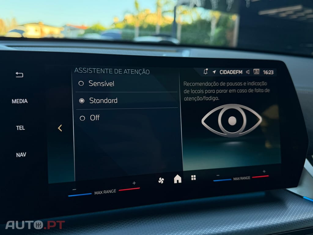 BMW iX2 eDrive20 Pack Desportivo M Pro