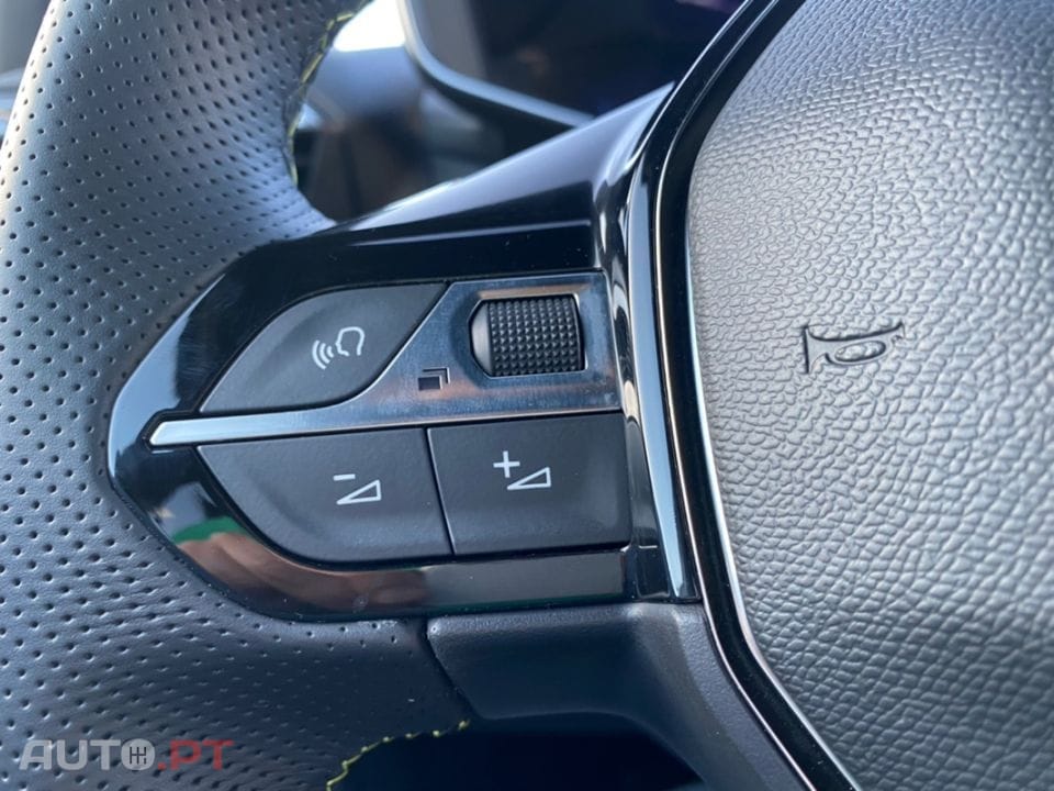 Peugeot E-208 GT Pack
