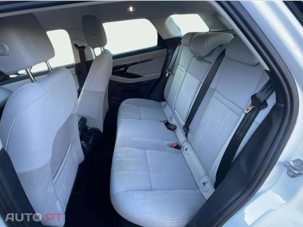 Land Rover Evoque P300