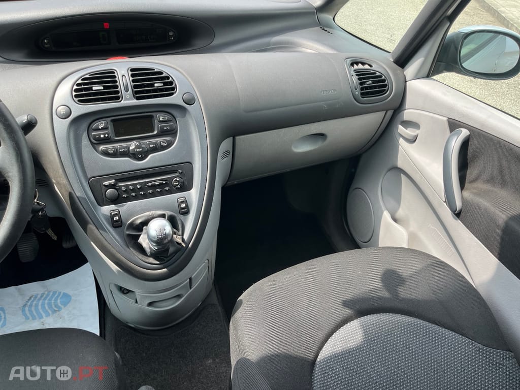 Citroen Xsara Picasso 1.6 HDi Airdream Exclusive