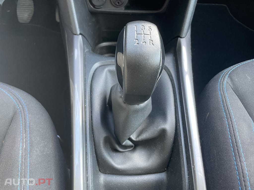 Peugeot 2008 PureTech 82 Active