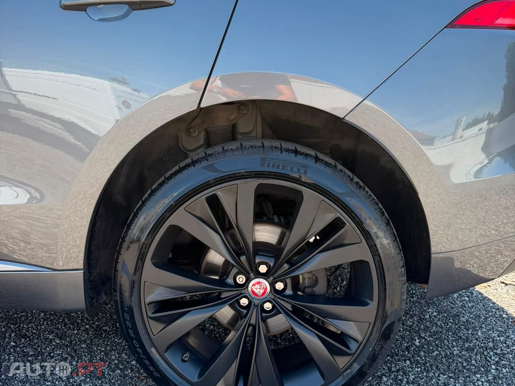 Jaguar F-Pace 2.0 i4D R-Sport Aut.