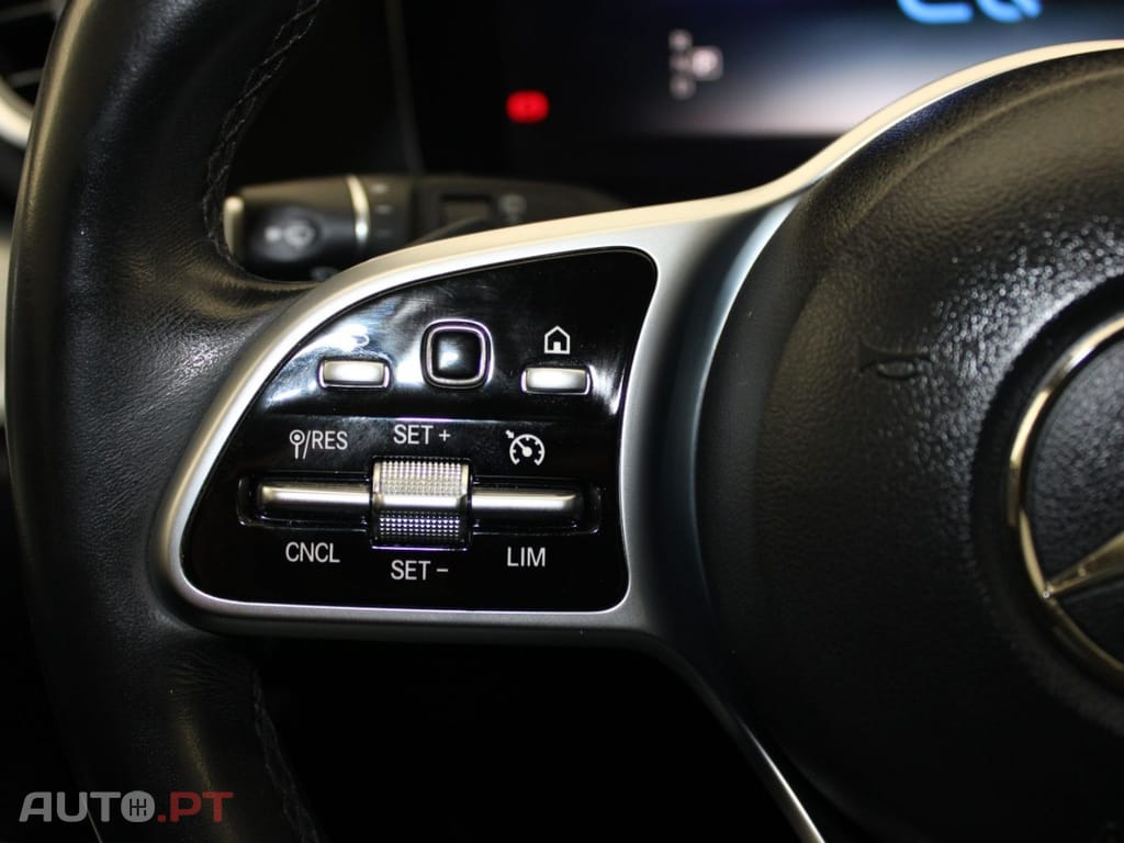 Mercedes-Benz E 300 DE AVANTGARDE I.V.A DEDUTÍVEL