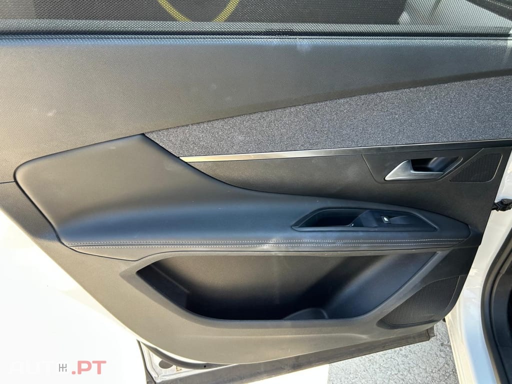 Peugeot 5008 1.5 BlueHDi Allure EAT8