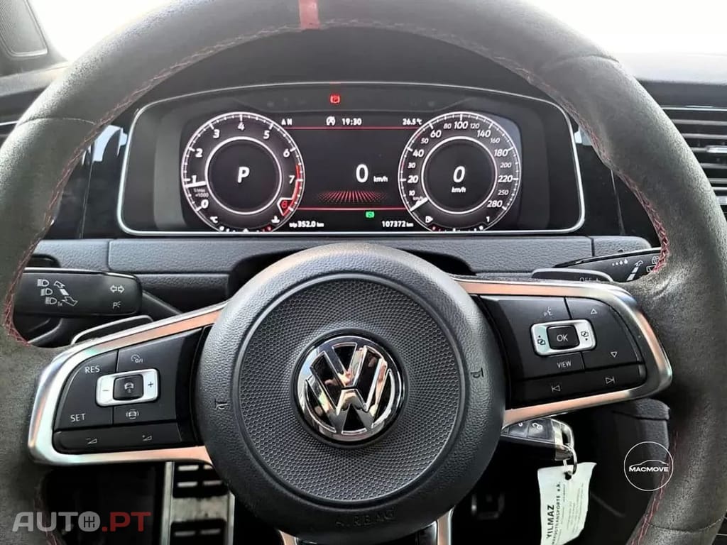Volkswagen Golf 2.0 TSI GTI Performance