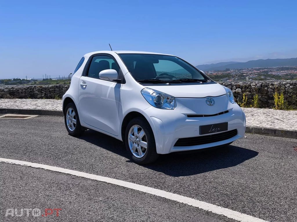 Toyota iQ 1.0 VVT-i
