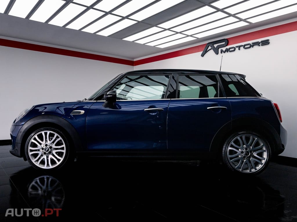 MINI Cooper Cooper D Auto