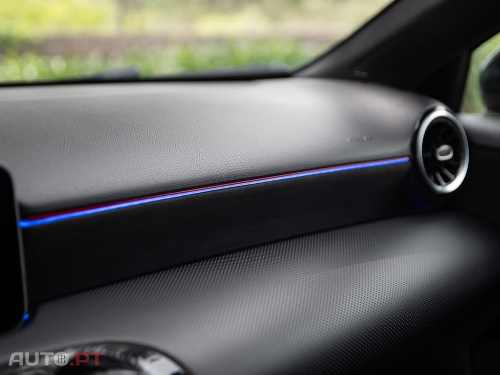 Mercedes-Benz A 180 D AMG Line Auto
