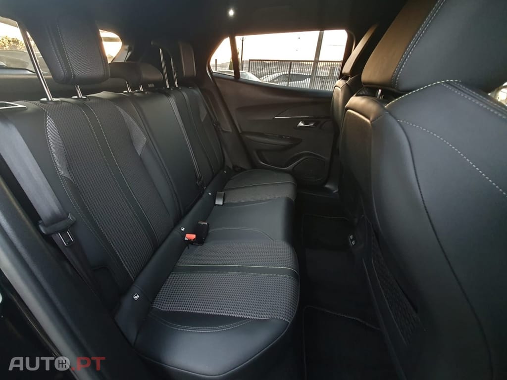 Peugeot 2008 1.2 PureTech GT