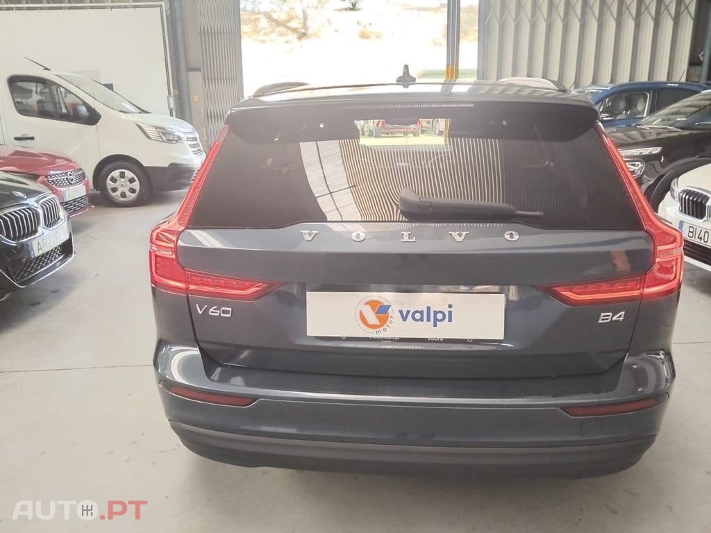 Volvo V60 2.0 B4 Momentum Plus Geartronic