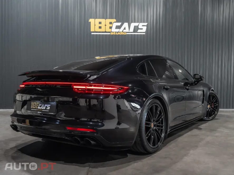Porsche Panamera S PDK