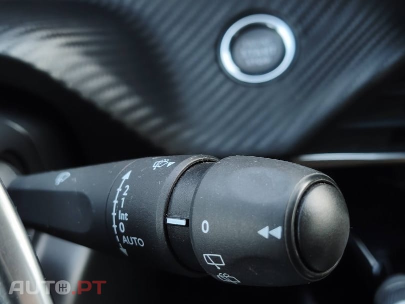 Peugeot 208 PureTech 100 EAT8 Allure