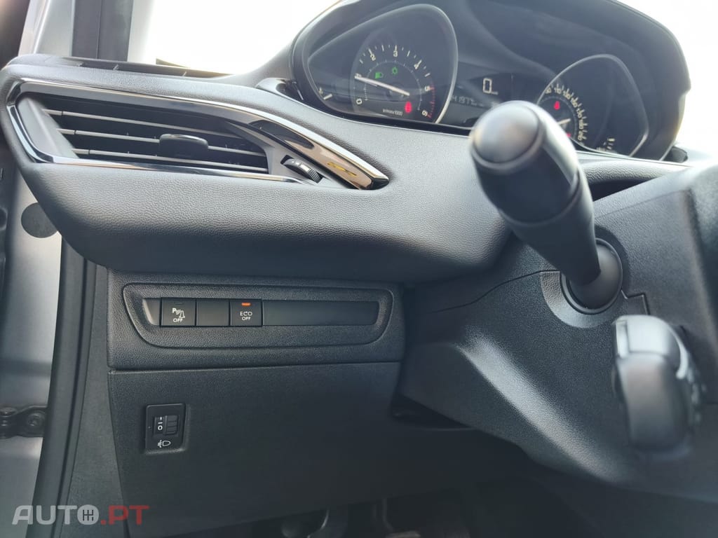 Peugeot 208 1.5 BlueHDi Active