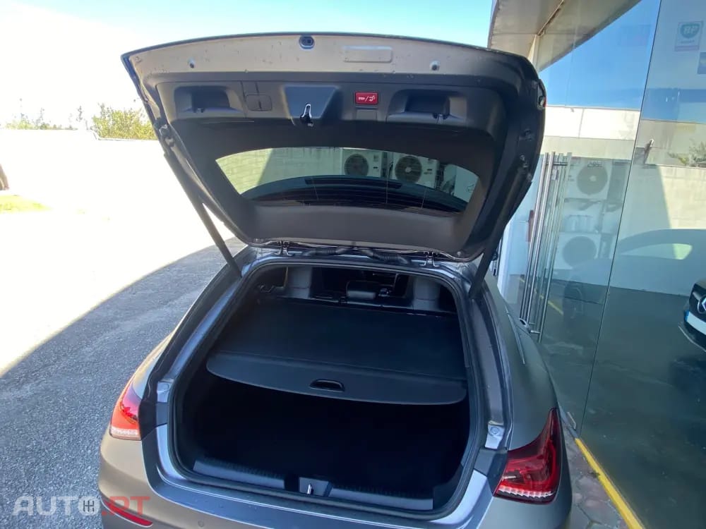 Mercedes-Benz CLA 250 e Shooting Brake AMG Line