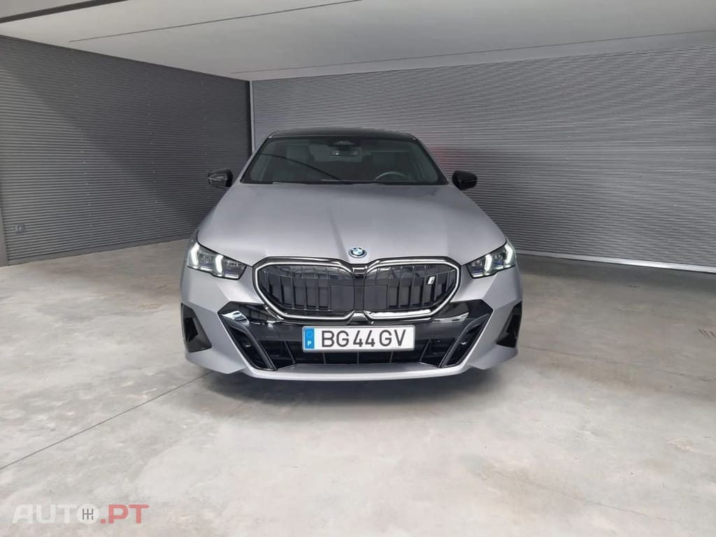 BMW i5 eDrive40 Pack Desportivo M Pro