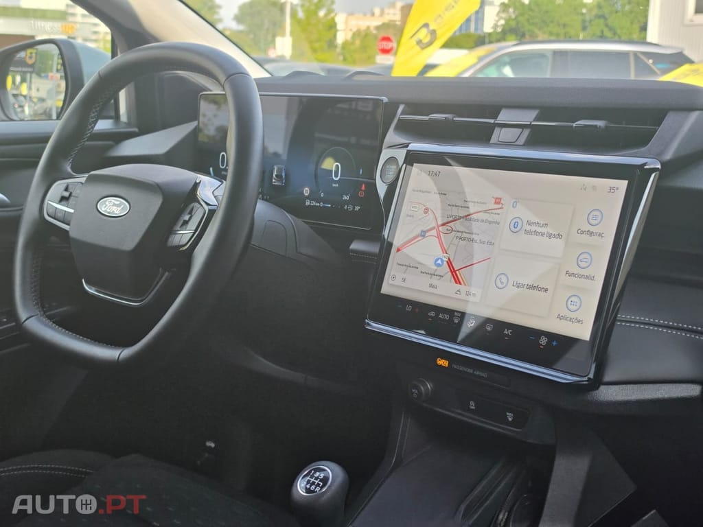 Ford Puma 1.0 EcoBoost MHEV Titanium