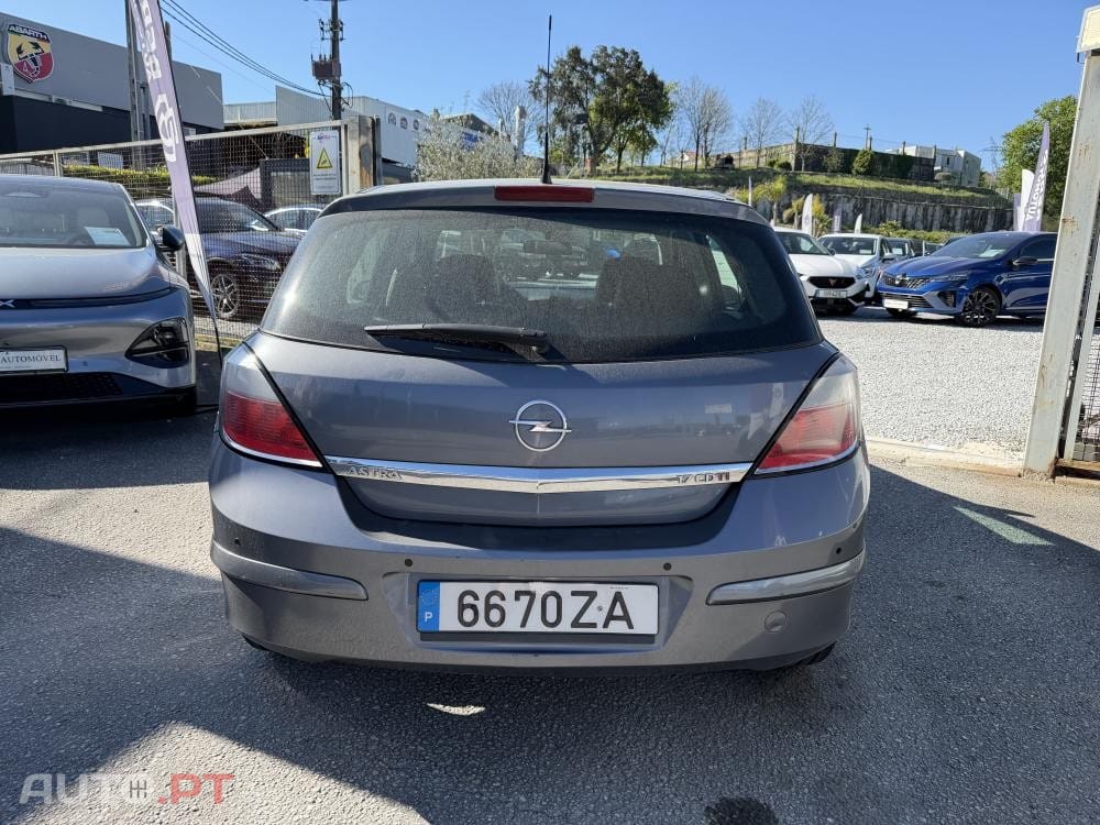 Opel Astra 1.7 CDTI Cosmo M5