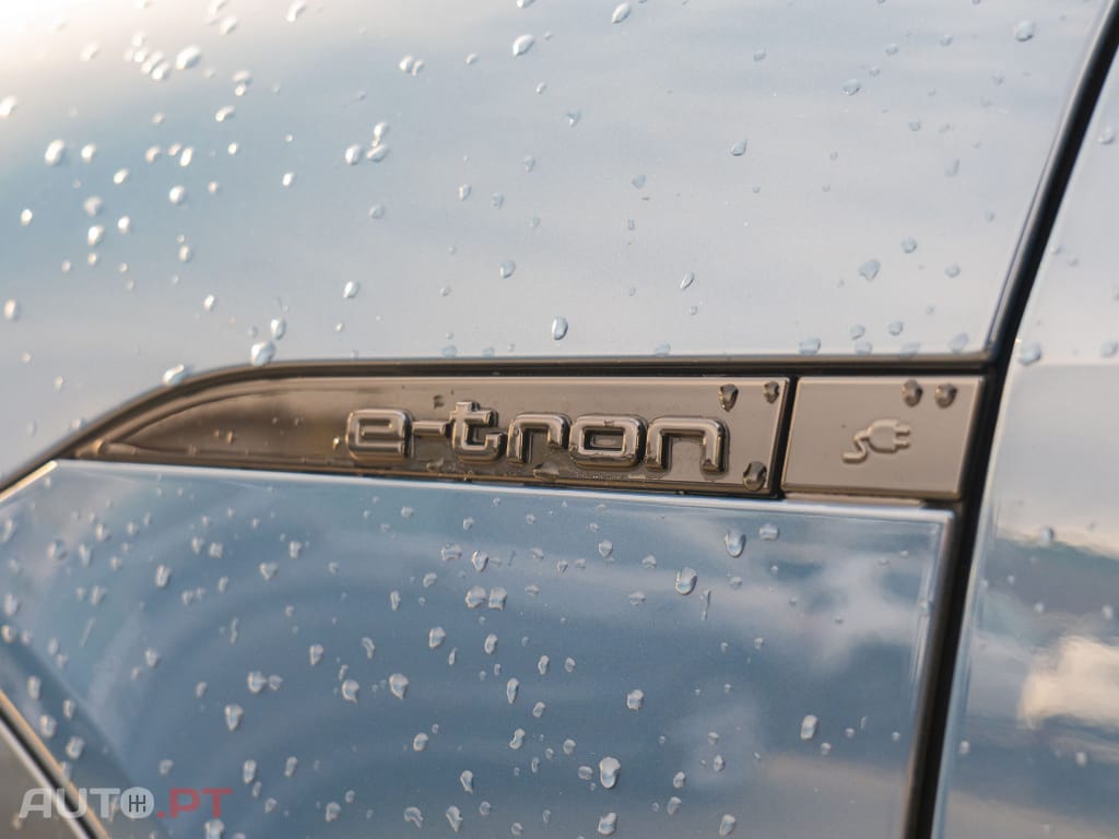 Audi Q8 E-Tron 55 quattro Advanced