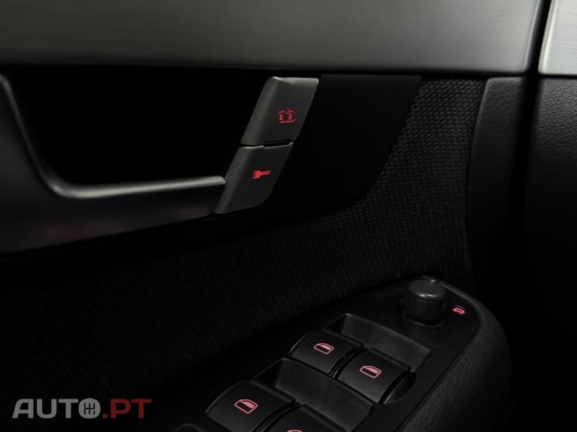 Audi A4 Avant 2.0 TDI S-line