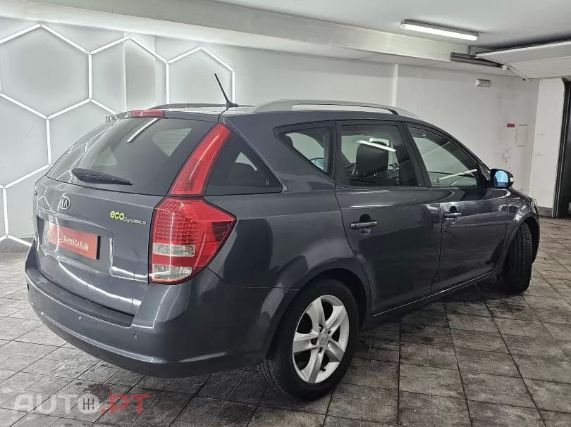 Kia Ceed SW 1.4 CVVT EX ISG