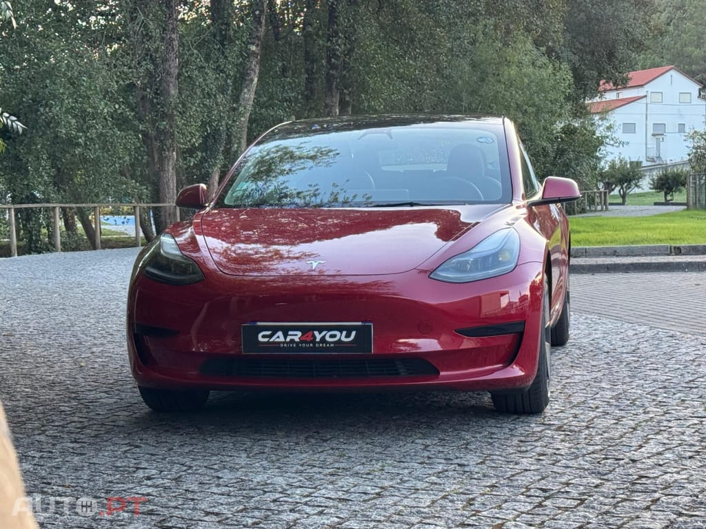 Tesla Model 3 Standard Range Plus RWD