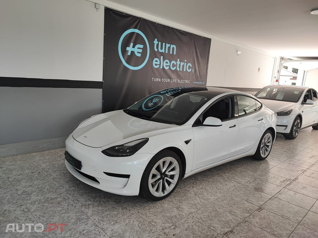Tesla Model 3 Standard Range Plus RWD