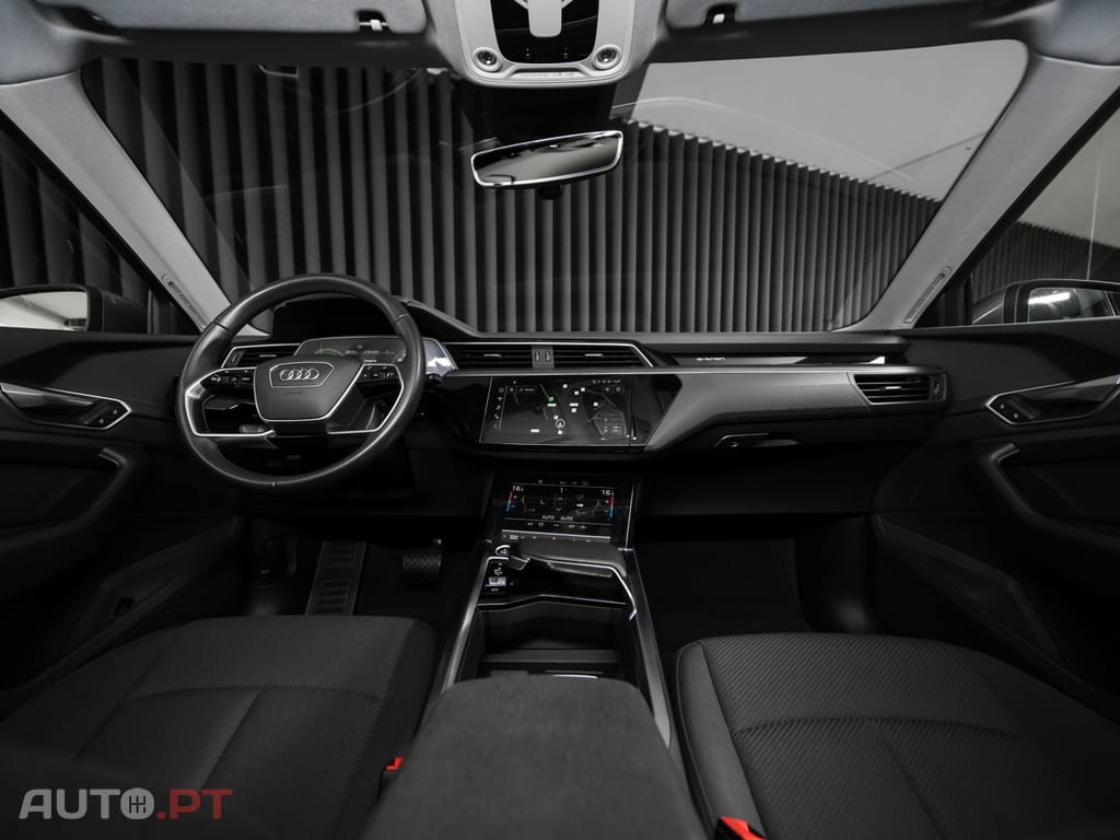Audi E-Tron 55 quattro Advanced