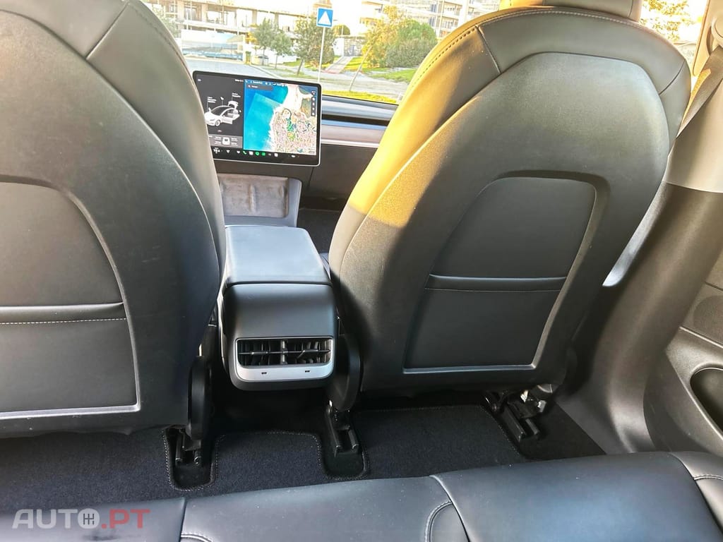 Tesla Model 3 Tração Traseira