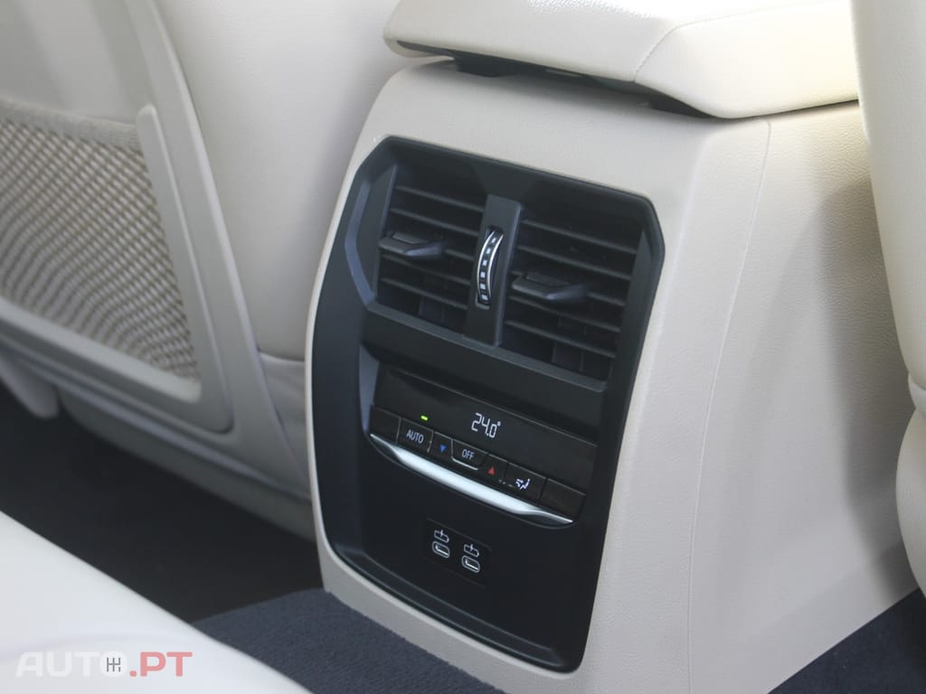 BMW 320 e Line Sport Auto