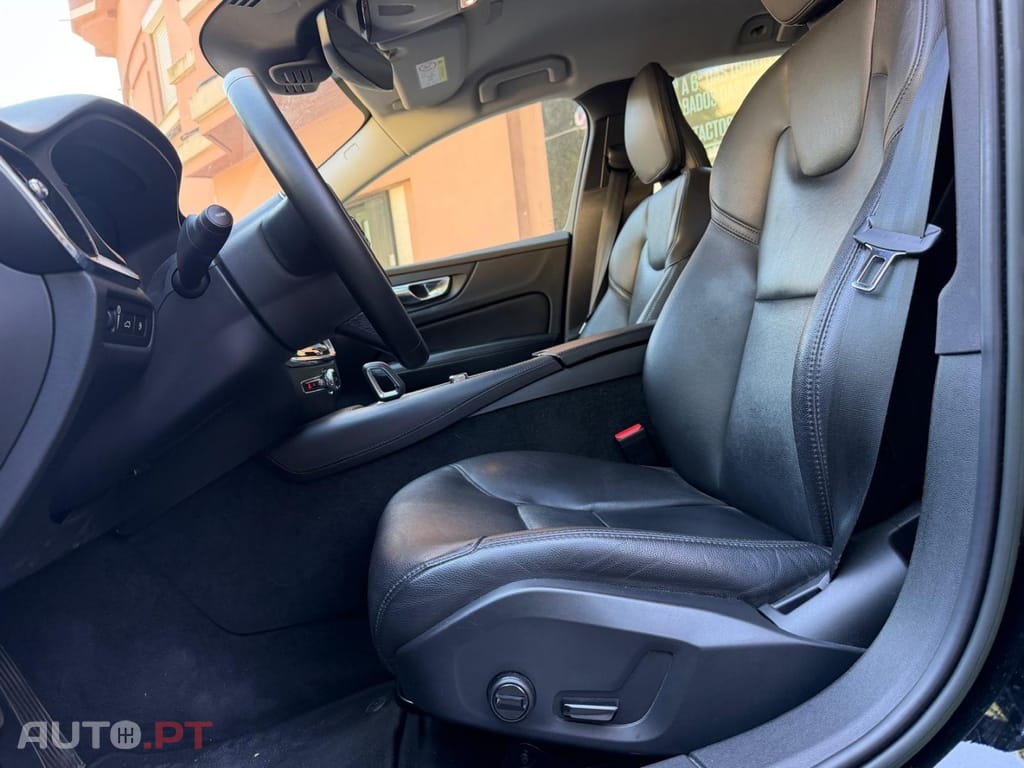 Volvo V60 2.0 T6 AWD TE Inscription Expression