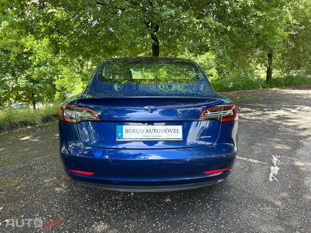 Tesla Model 3 Long-Range Dual Motor AWD