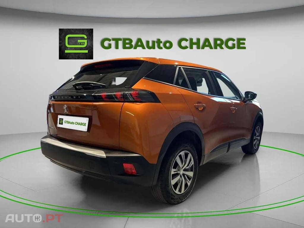Peugeot E-2008 Active