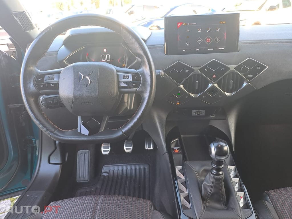 DS DS3 Crossback PureTech 100 PERFORMANCE LINE