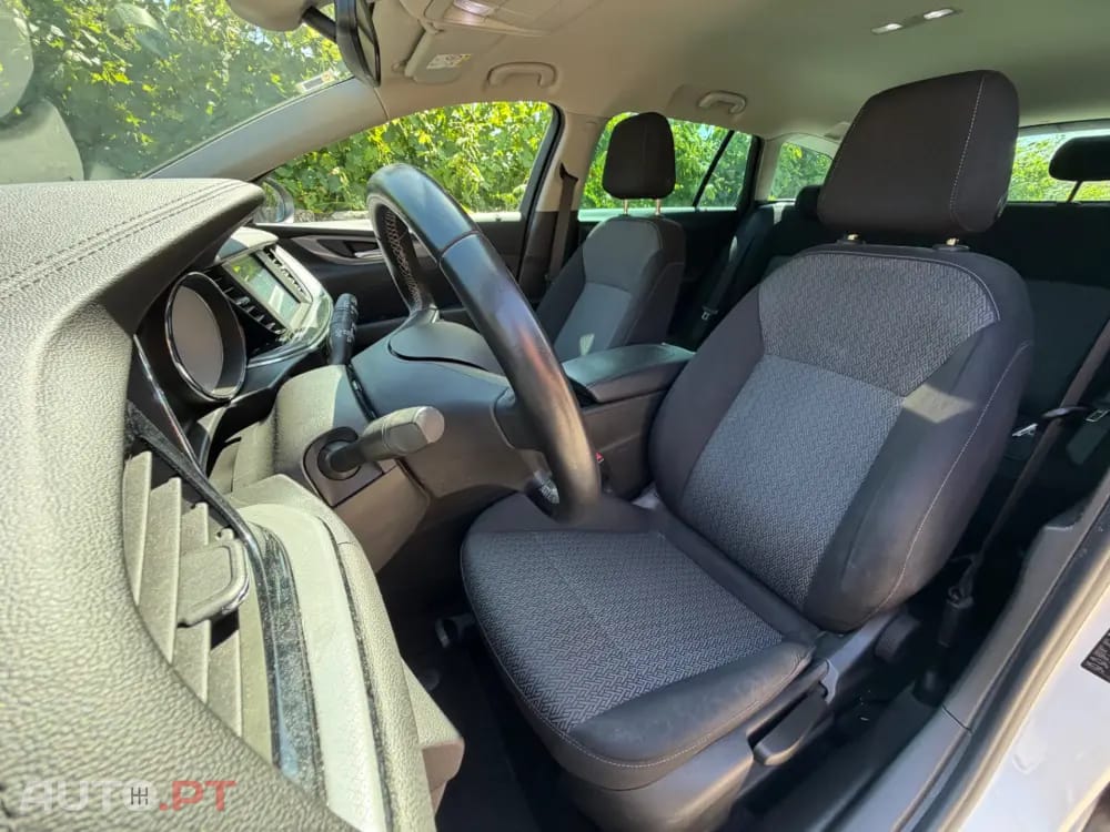 Opel Insignia 1.6 CDTi Dynamic