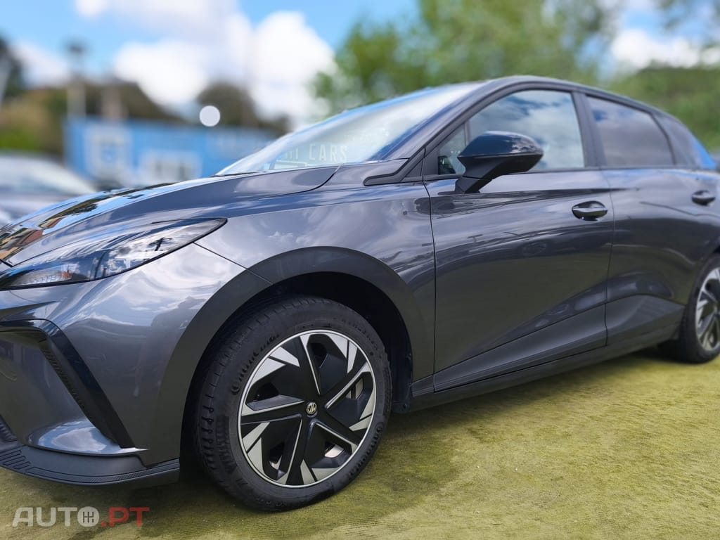 MG MG4 64 kWh Comfort