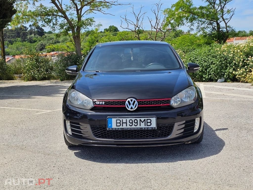 Volkswagen Golf 2.0 TSI GTI