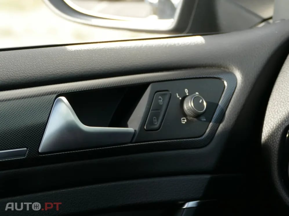 Volkswagen Golf 2.0 TSI GTi TCR DSG