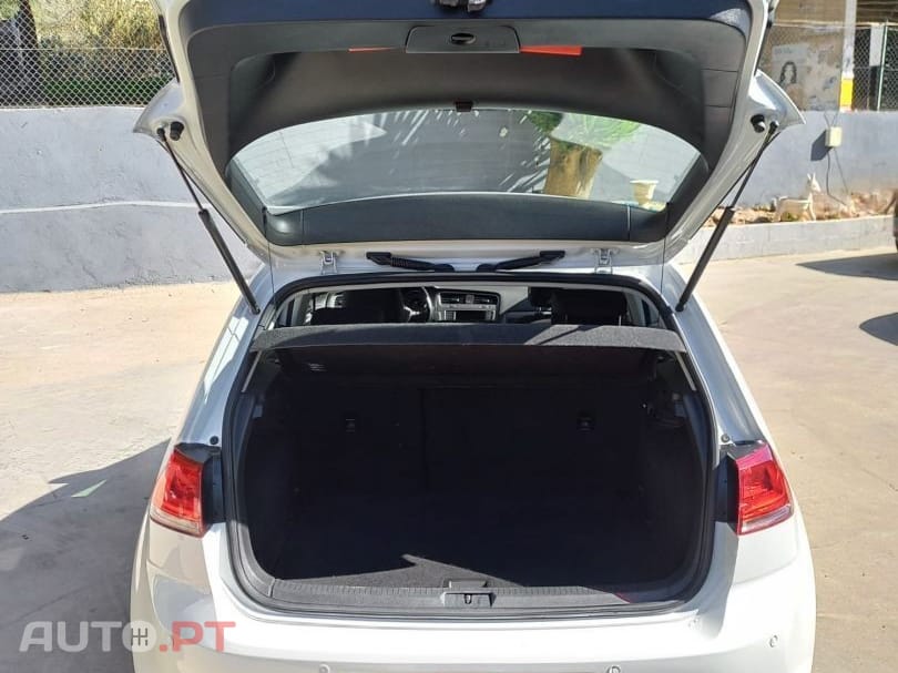 Volkswagen Golf 1.6 TDI Trendline