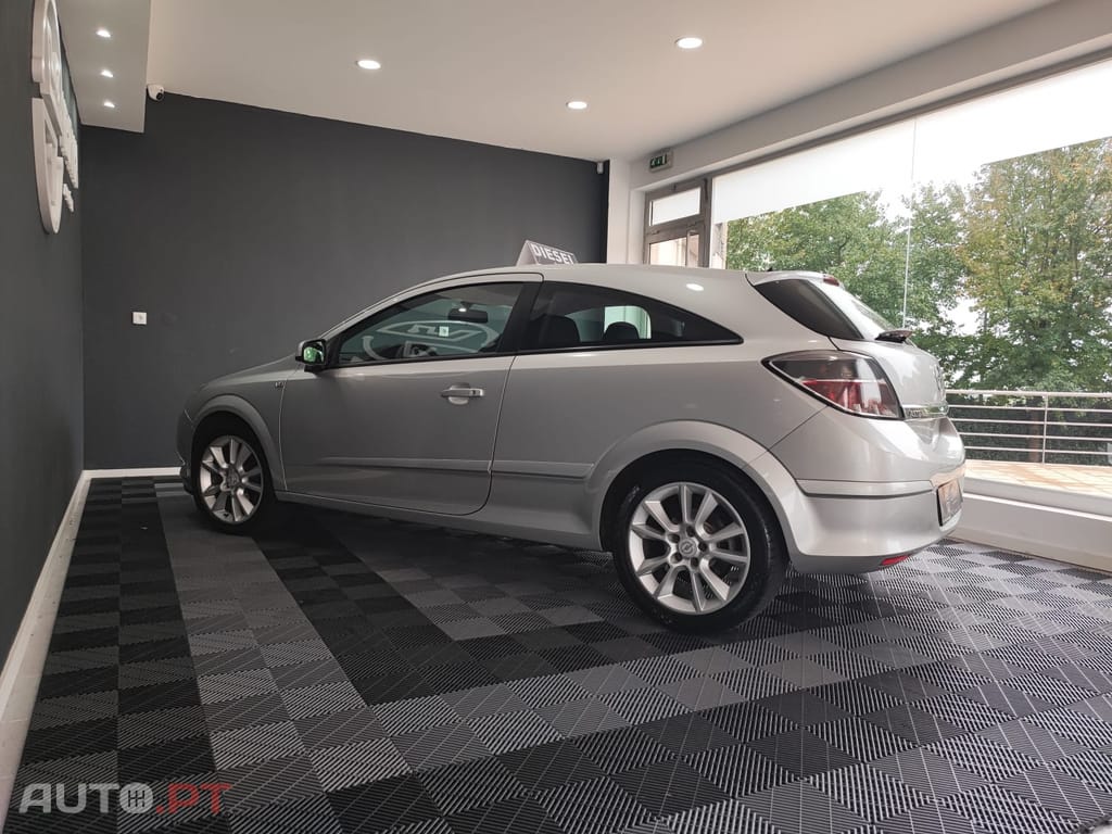 Opel Astra GTC 1.7cdti