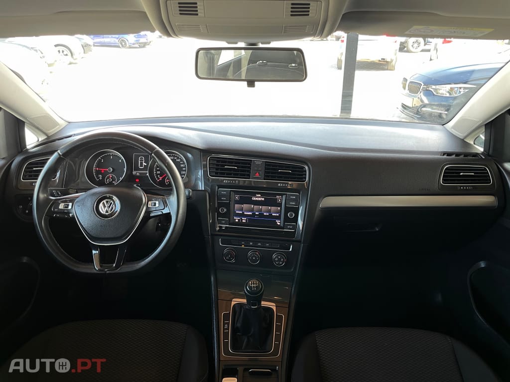 Volkswagen Golf 1.6 TDI Confortline