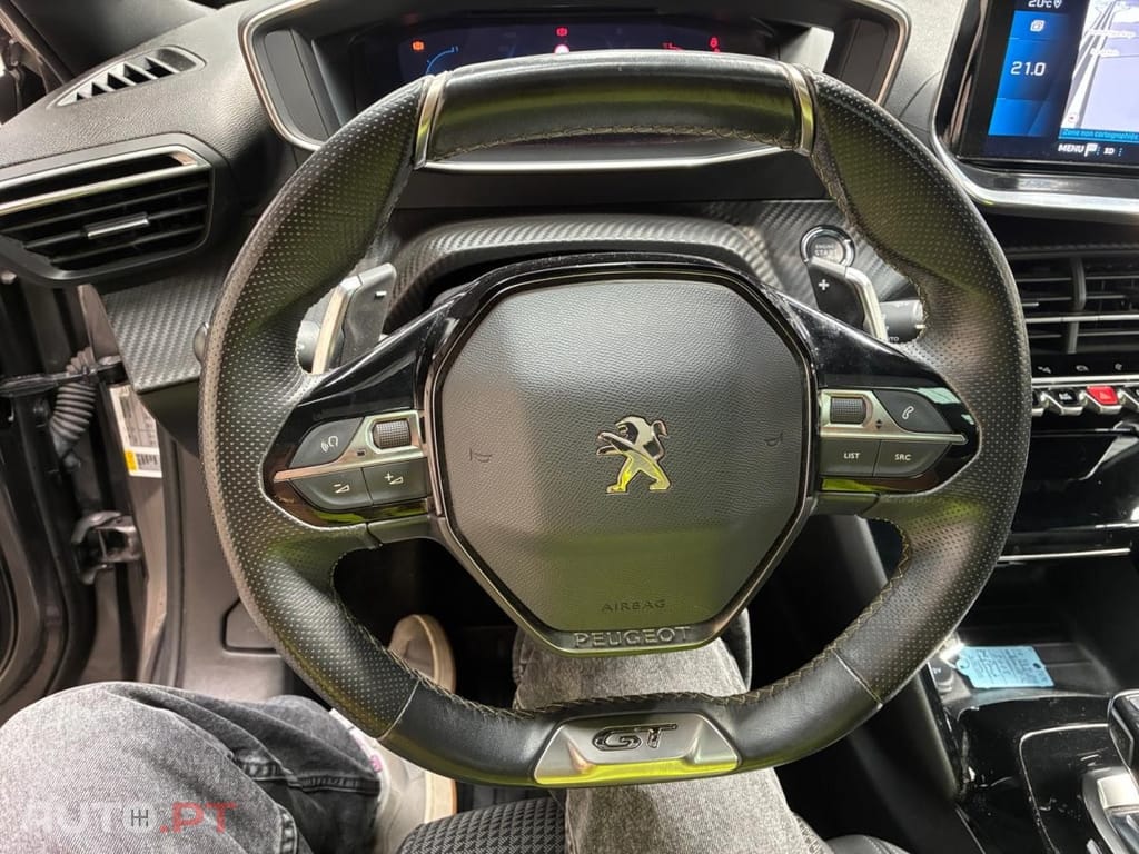 Peugeot 2008 1.2 PureTech GT Line EAT8