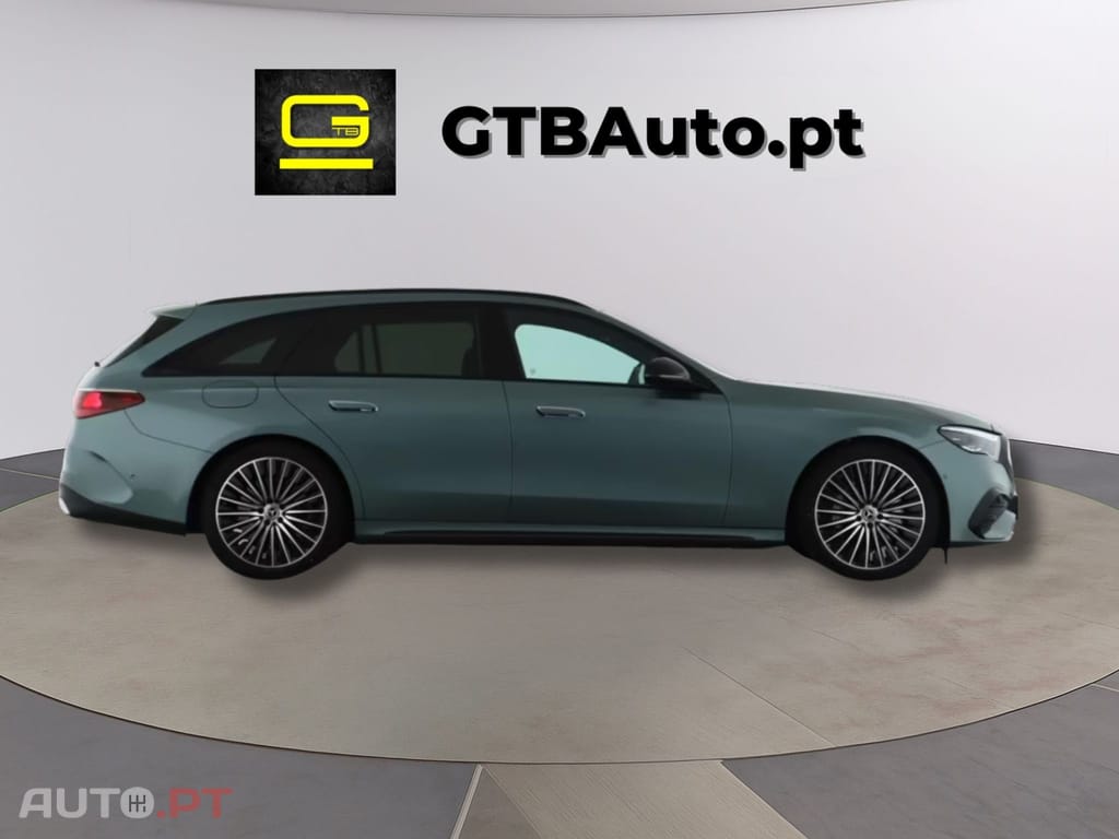 Mercedes-Benz E 300 de T AMG Pack Night I.V.A DEDUTIVEL 