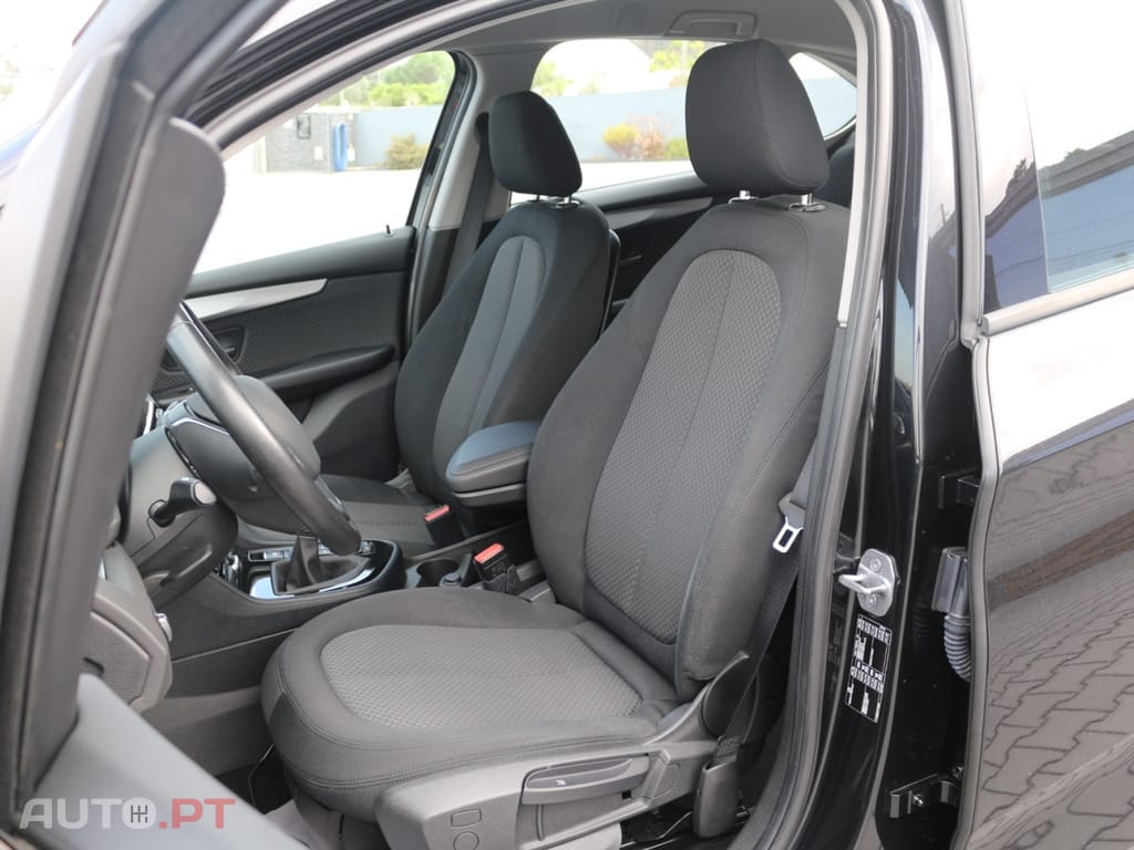BMW 216 d